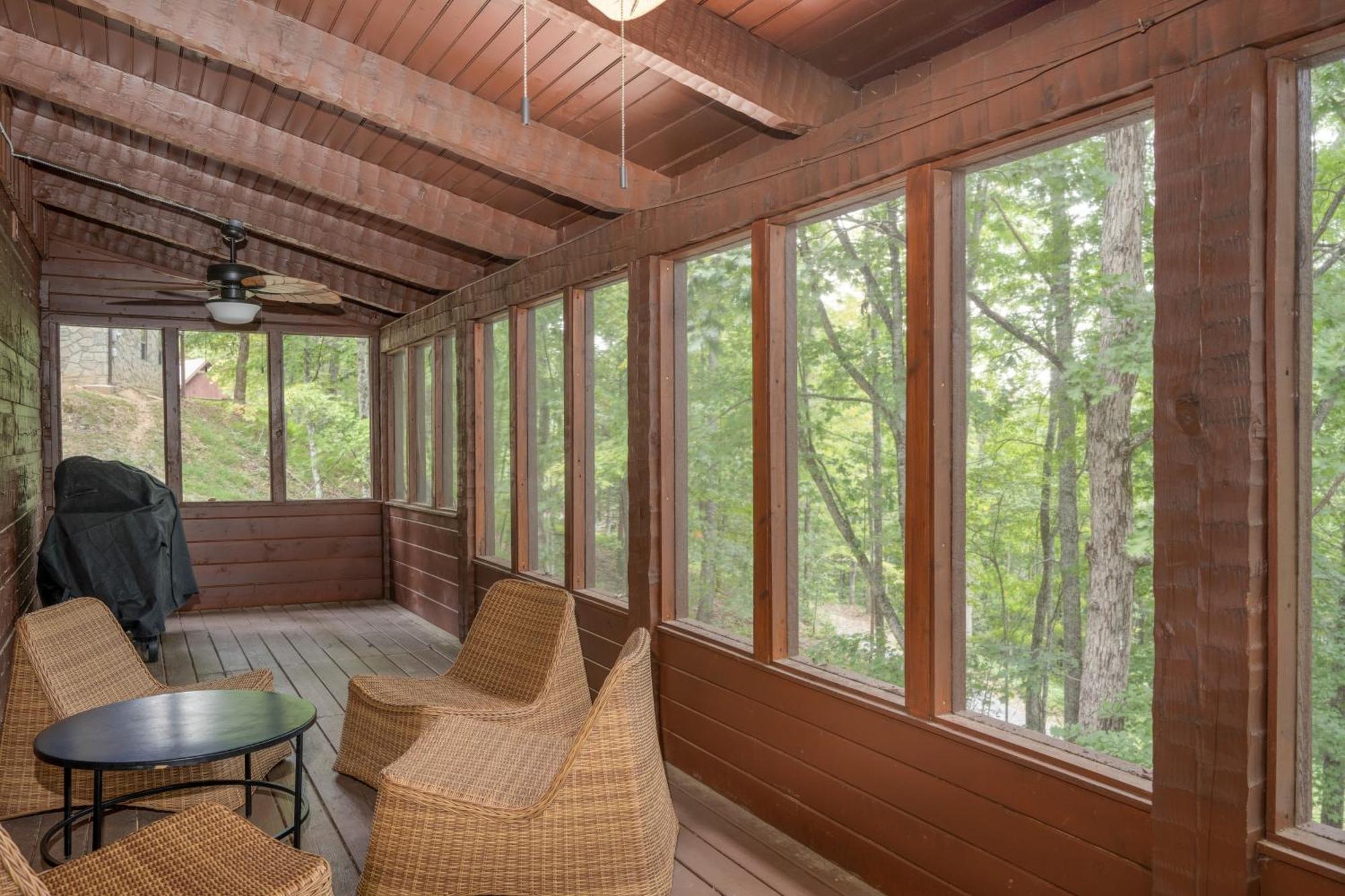 Dudley I By Avantstay Cosy Cabin W Hot Tub Incredible Views Pigeon Forge Exteriör bild